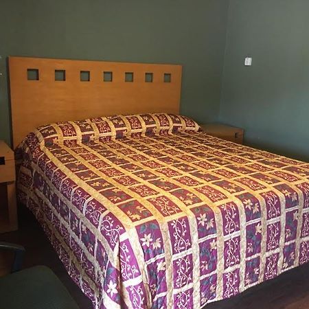 Townhouse Motel - Уест Сакраменто Екстериор снимка